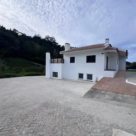 ヴィラ Charming Portuguese With Forested Hill Views Vimeiro (Leiria)